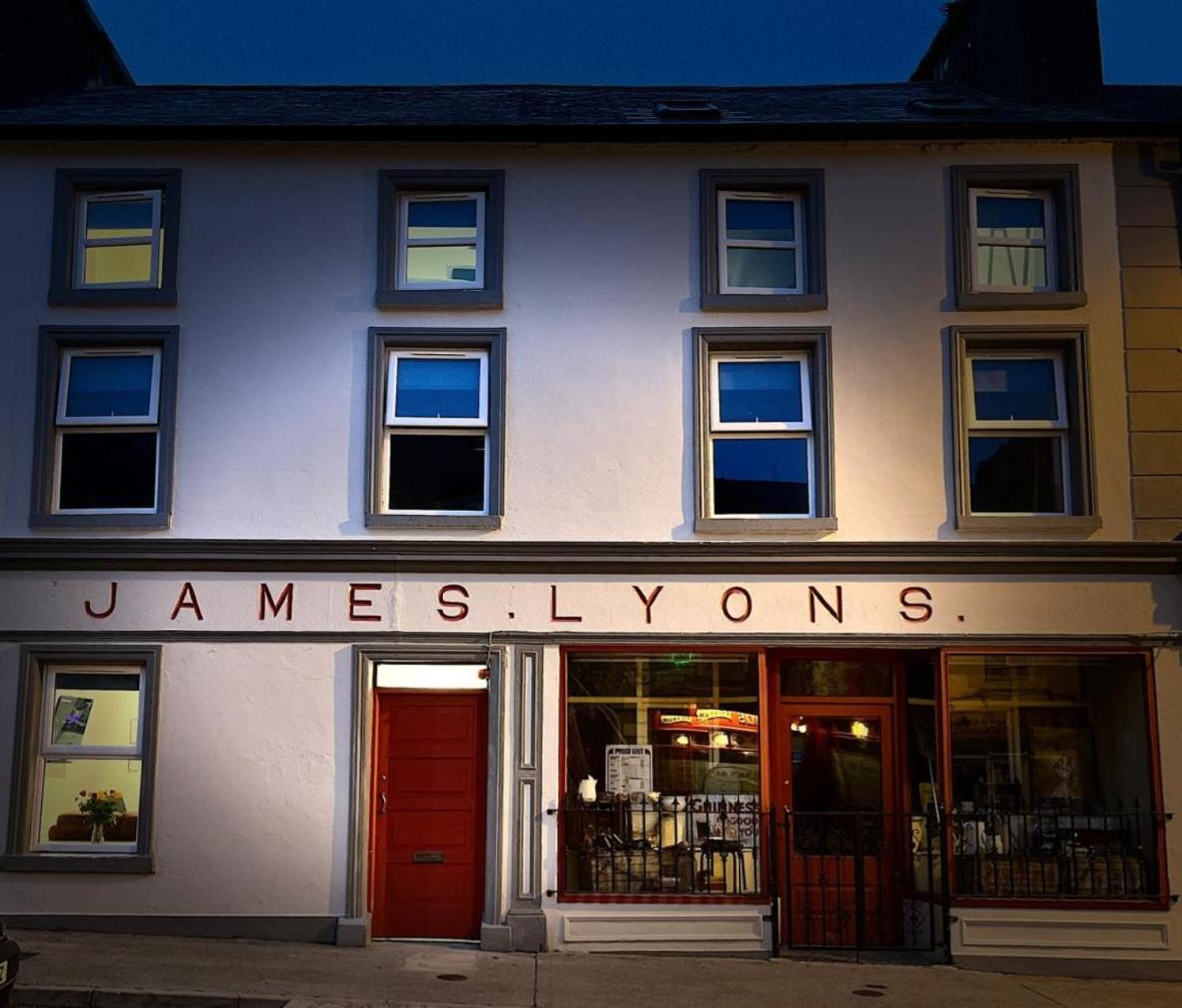 'James Lyons' The Old Main St Ballyhaunis Exterior foto